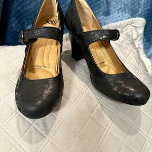 Sofft Textured Black Mary Jane Heels